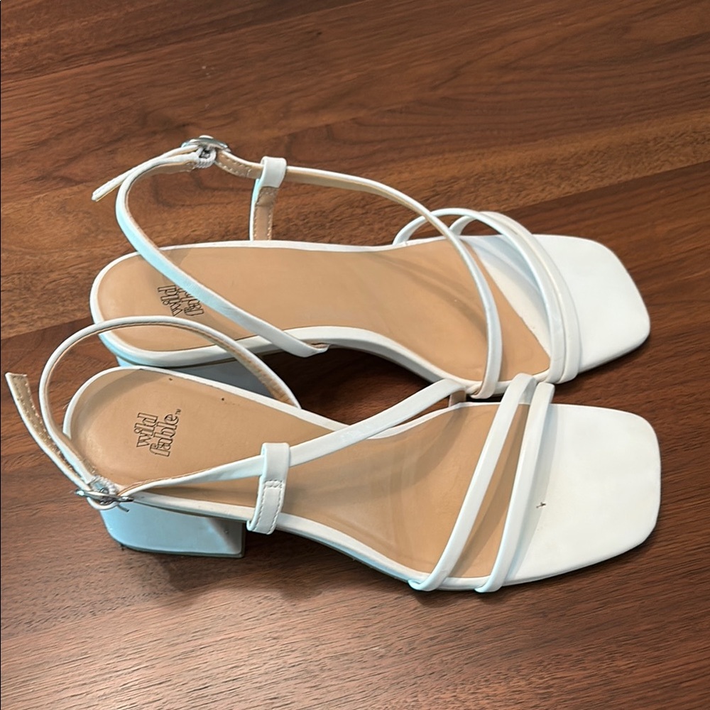 Wild Fable White Minimalist Sandals